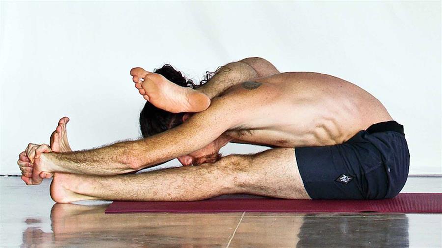 Noah Mckenna Yoga Teacher Eka Pada Sirasana